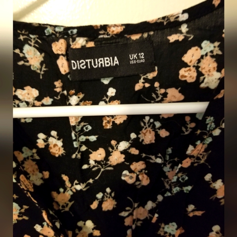 Disturbia floral button up crop top